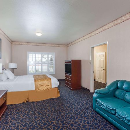 Days Inn & Suites By Wyndham South Gate Eksteriør bilde