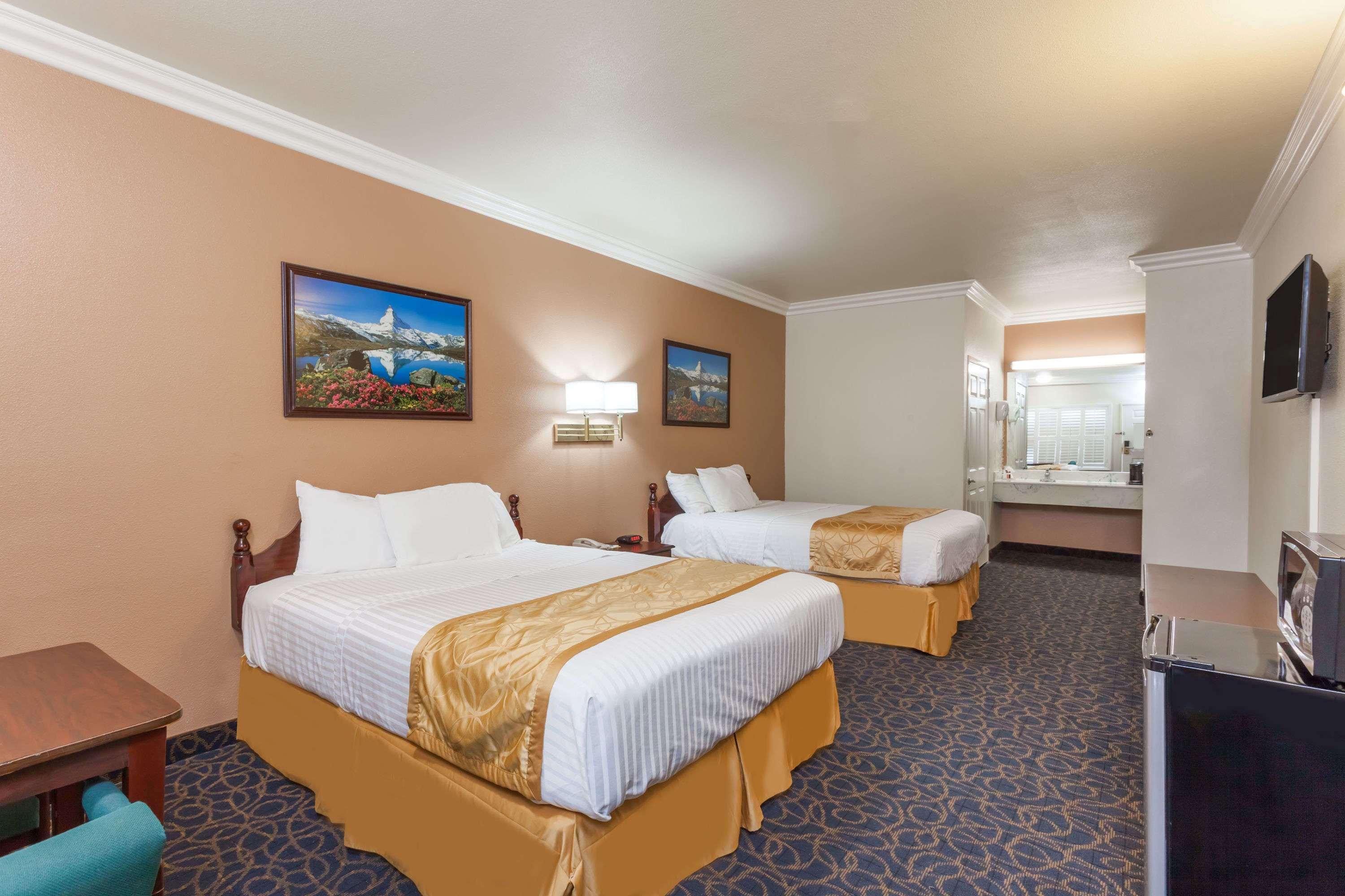 Days Inn & Suites By Wyndham South Gate Eksteriør bilde