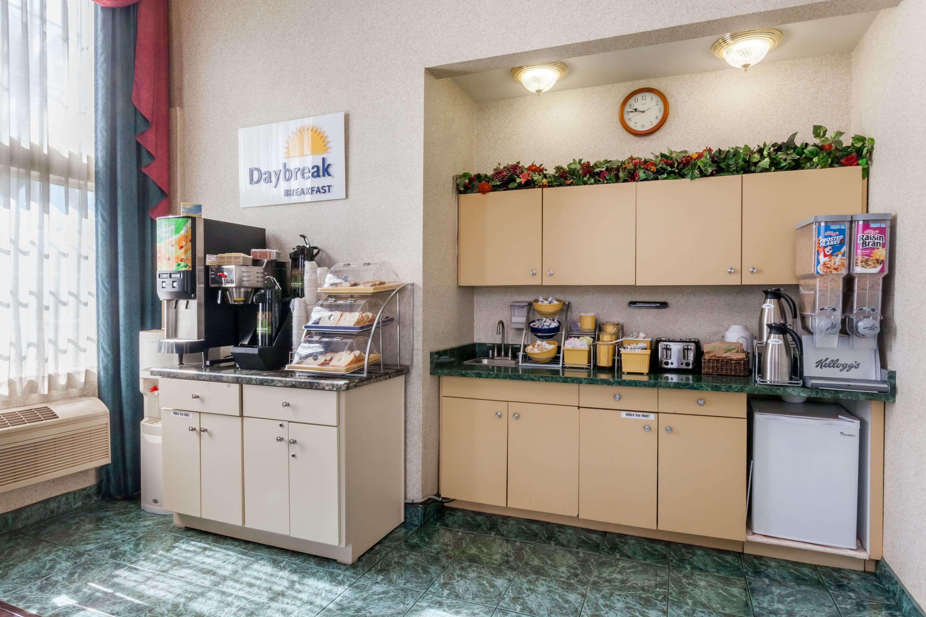 Days Inn & Suites By Wyndham South Gate Eksteriør bilde